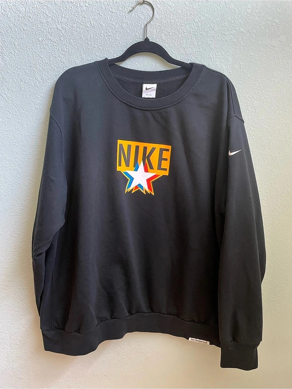 Nike Standard Issue Crewneck Sweatshirt XXL Black